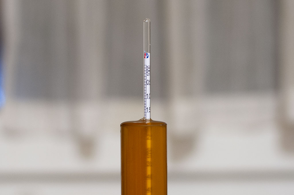 Beer final gravity reading taken with a hidrometer